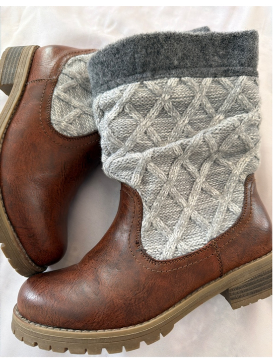MUK LUKS Shoes - Women's MUK LUKS Brown & Gray Sweater Knit Winter Boots Size 8 Lagenlook